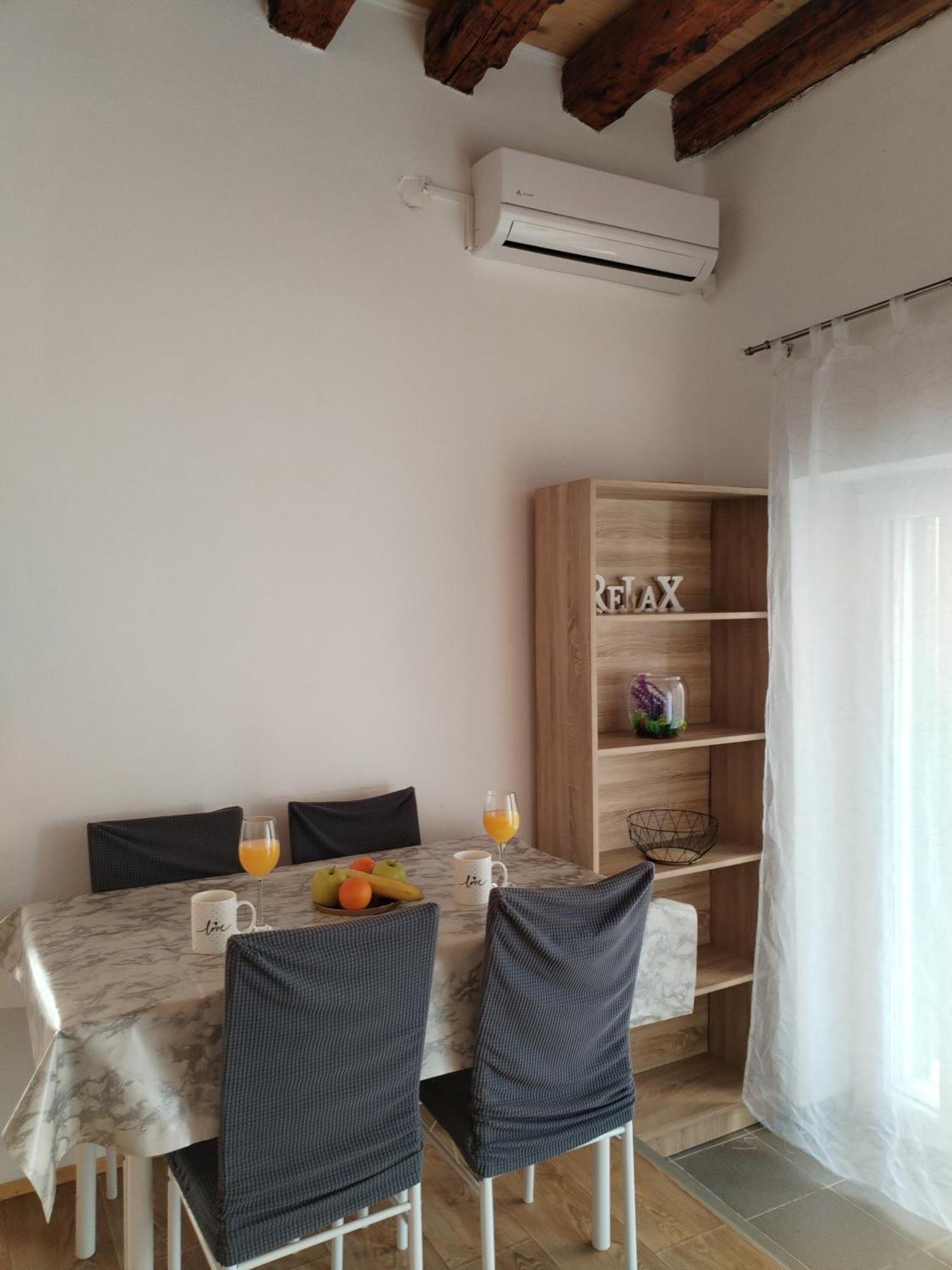 Ema Apartment เปอร์วิช เชปูริเน ภายนอก รูปภาพ